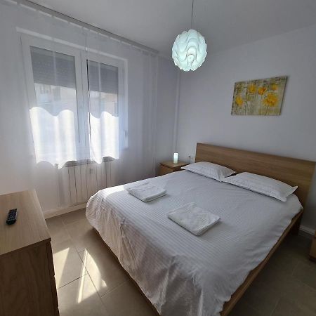 Mia Apartament Lägenhet Tulcea Exteriör bild