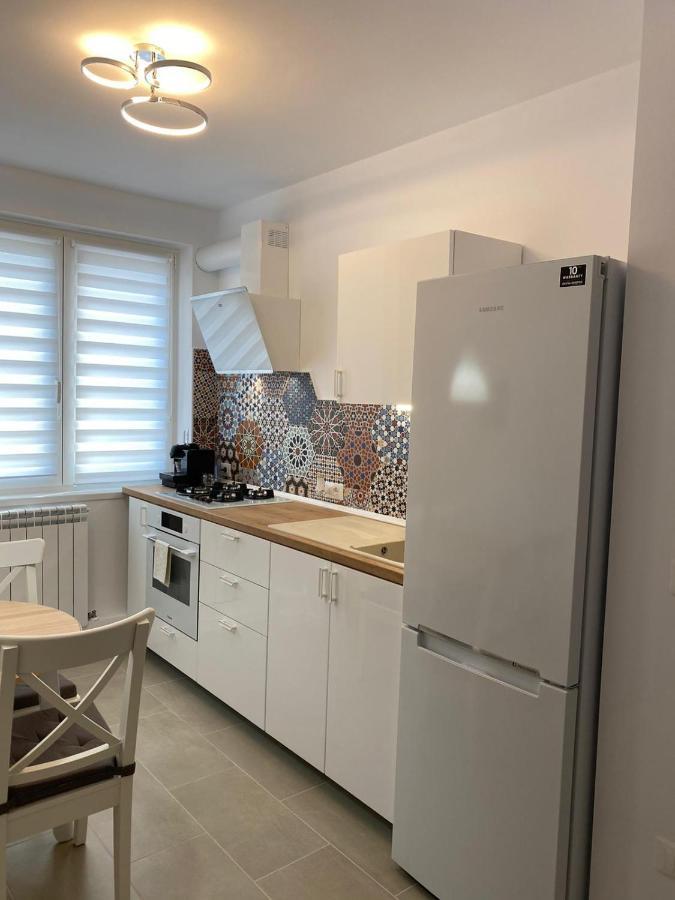 Mia Apartament Lägenhet Tulcea Exteriör bild