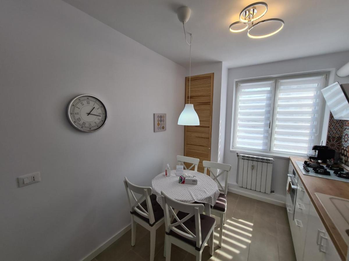 Mia Apartament Lägenhet Tulcea Exteriör bild