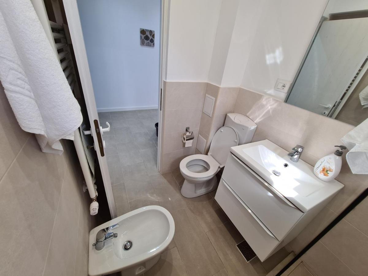 Mia Apartament Lägenhet Tulcea Exteriör bild